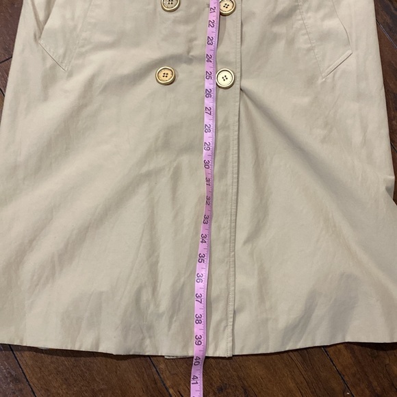 Isaac Mizrahi Live Tan Trench Coat Size Medium - Picture 11 of 11